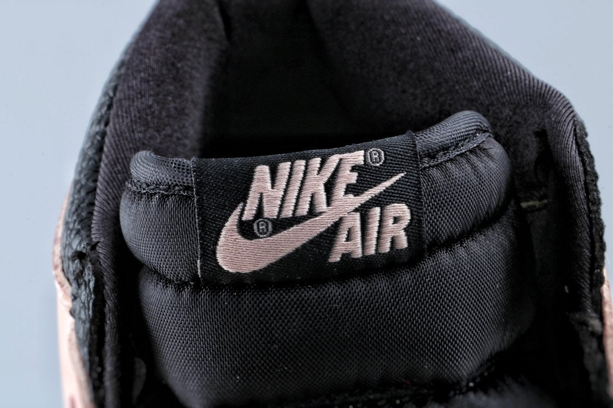 JORDAN 1 High - Crimson Tint Sneakers - Black Unisex Streetwear Limited Edition