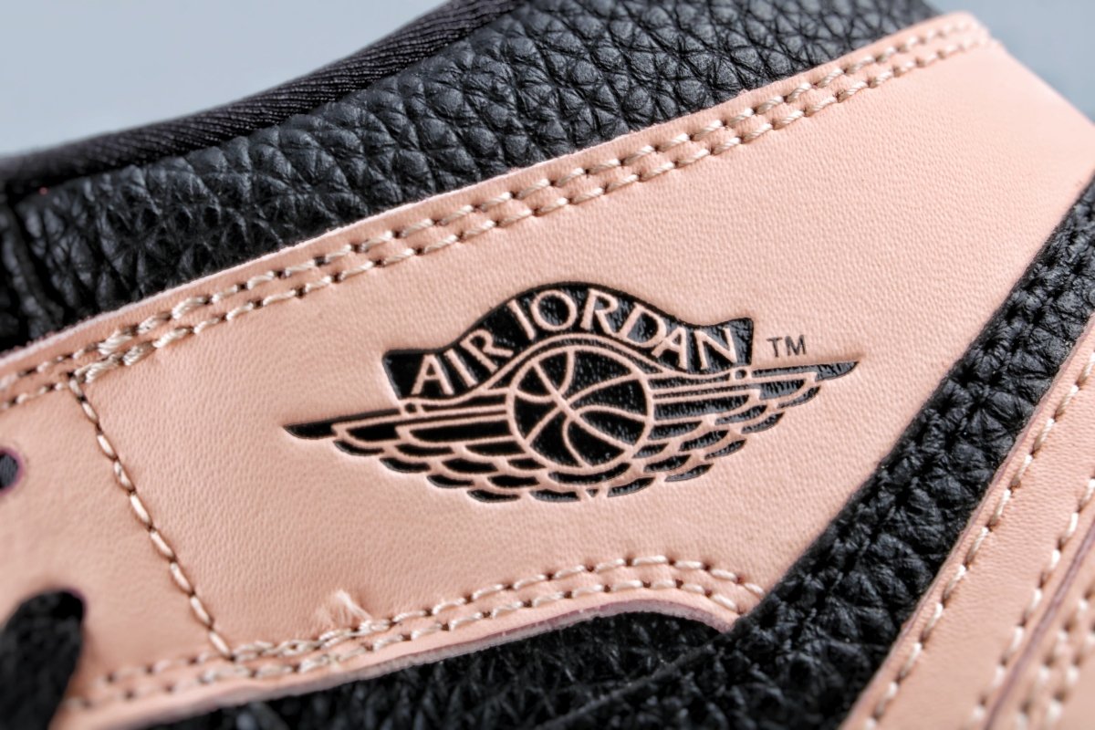 JORDAN 1 High - Crimson Tint Sneakers - Black Unisex Streetwear Limited Edition