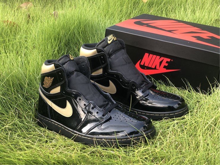 JORDAN 1 High - Metallic Gold Sneakers - Black Unisex Streetwear Limited Edition