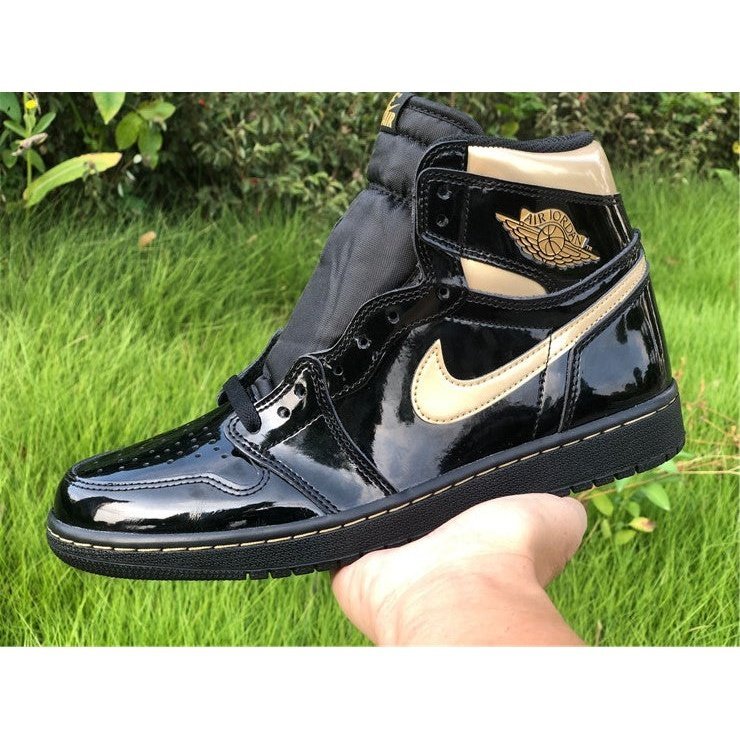 JORDAN 1 High - Metallic Gold Sneakers - Black Unisex Streetwear Limited Edition