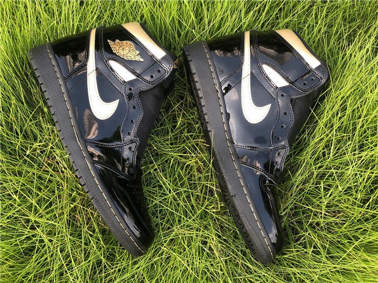 JORDAN 1 High - Metallic Gold Sneakers - Black Unisex Streetwear Limited Edition
