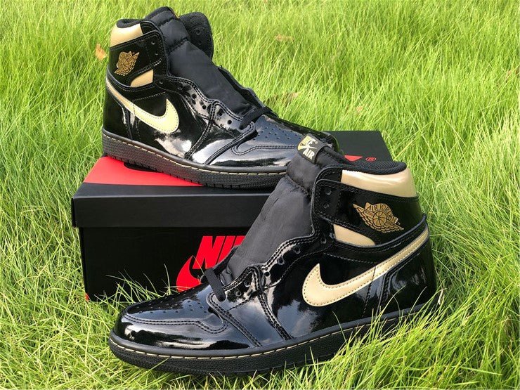 JORDAN 1 High - Metallic Gold Sneakers - Black Unisex Streetwear Limited Edition