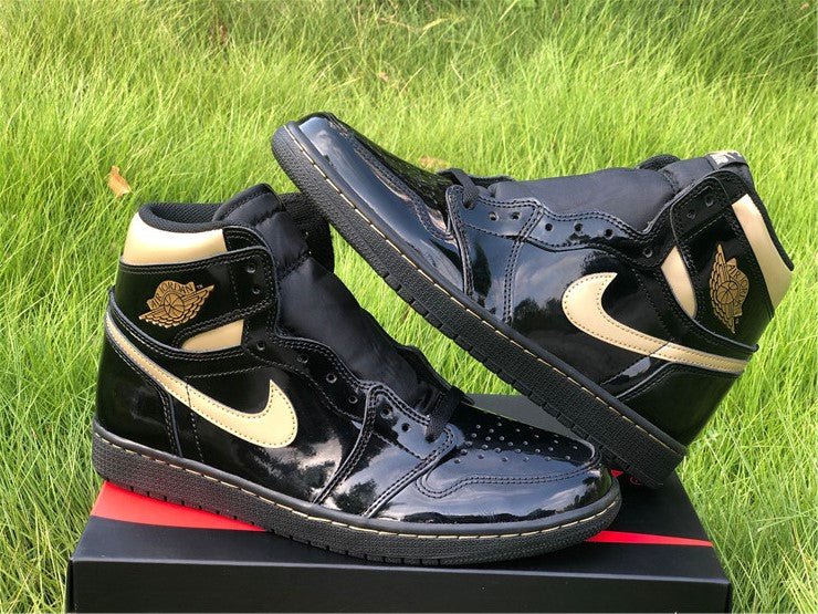JORDAN 1 High - Metallic Gold Sneakers - Black Unisex Streetwear Limited Edition