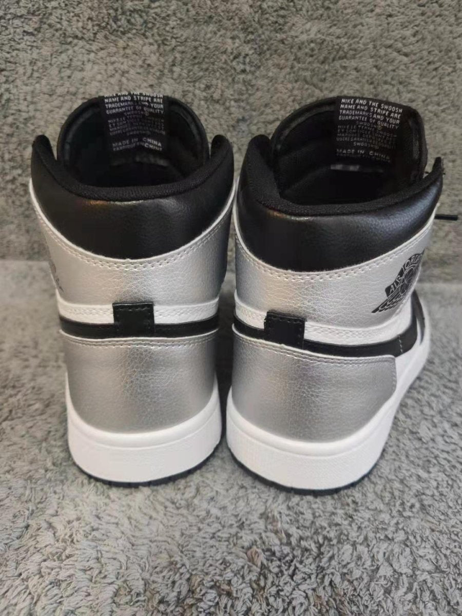 JORDAN 1 High - Silver Toe Sneakers - Black Unisex Streetwear Limited Edition