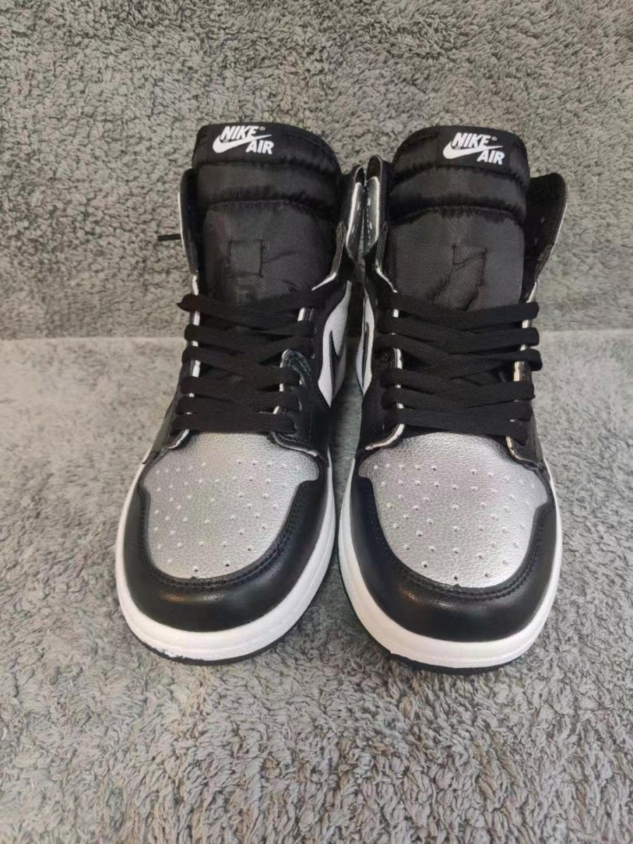 JORDAN 1 High - Silver Toe Sneakers - Black Unisex Streetwear Limited Edition