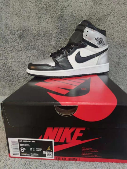 JORDAN 1 High - Silver Toe Sneakers - Black Unisex Streetwear Limited Edition