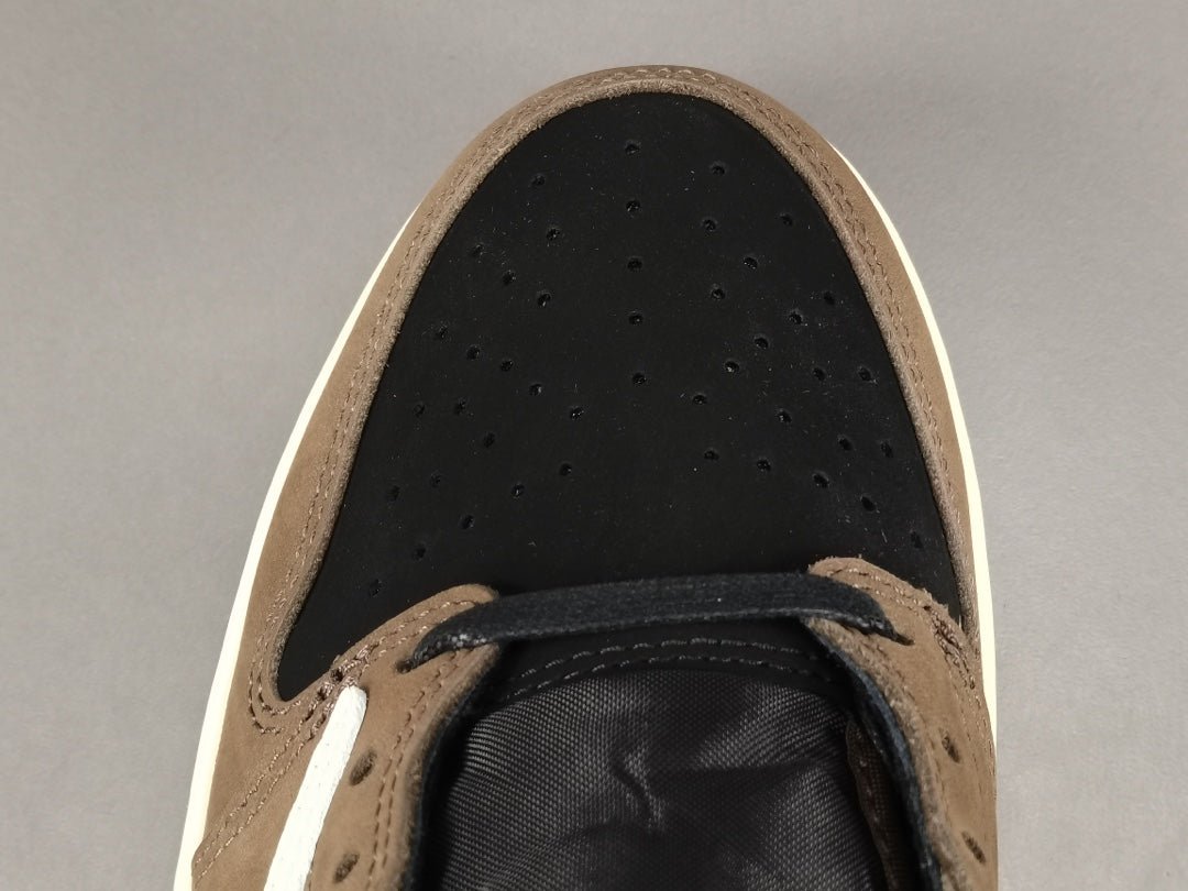 JORDAN 1 Low Og Sp - Travis Scott - Black Unisex Streetwear Limited Edition - Introducing the highly coveted Jordan 1 Low Travis Scott OG SP, a masterpiece born from