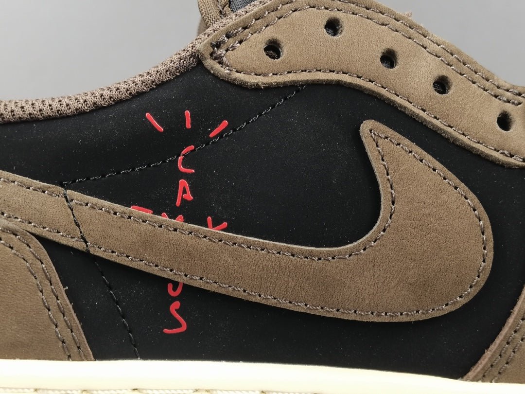 JORDAN 1 Low Og Sp - Travis Scott - Black Unisex Streetwear Limited Edition - Introducing the highly coveted Jordan 1 Low Travis Scott OG SP, a masterpiece born from