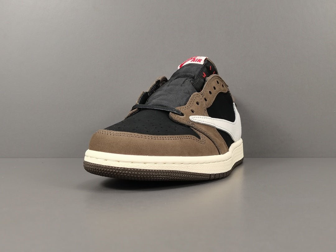 JORDAN 1 Low Og Sp - Travis Scott - Black Unisex Streetwear Limited Edition - Introducing the highly coveted Jordan 1 Low Travis Scott OG SP, a masterpiece born from