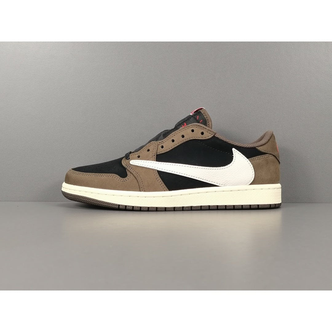 JORDAN 1 Low Og Sp - Travis Scott - Black Unisex Streetwear Limited Edition - Introducing the highly coveted Jordan 1 Low Travis Scott OG SP, a masterpiece born from
