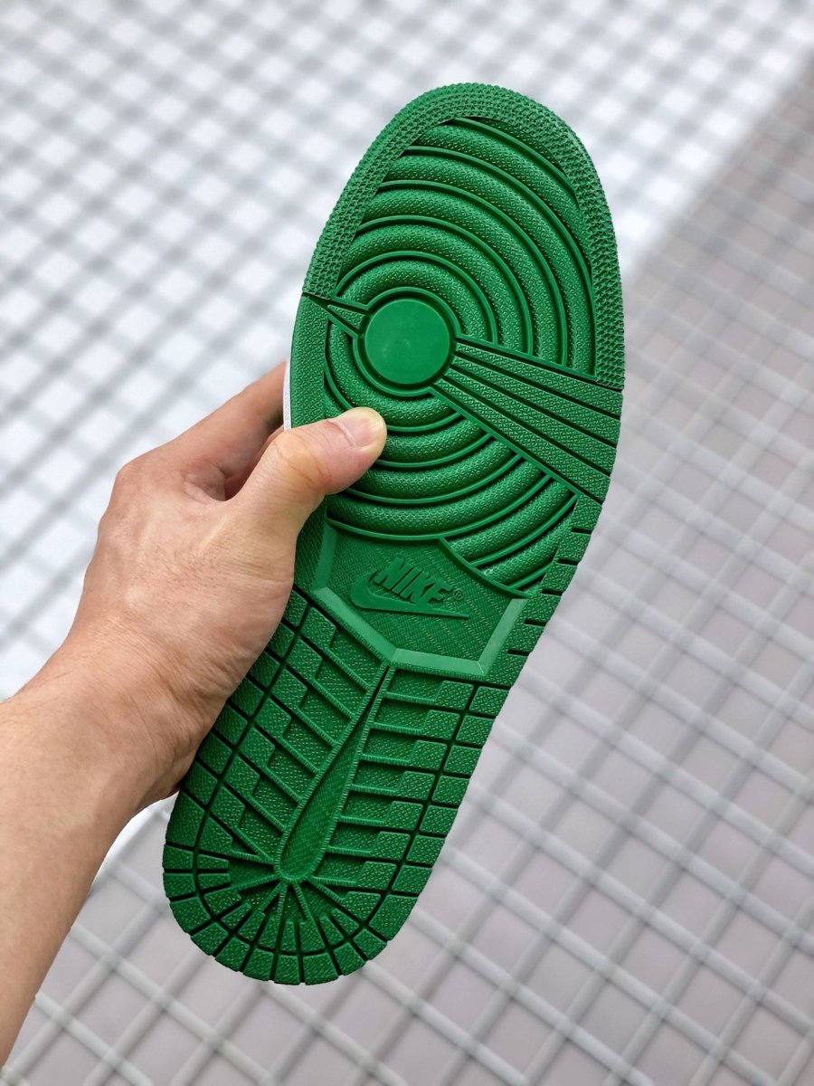 JORDAN 1 Low - Pine Sneakers - Green Unisex Streetwear Limited Edition