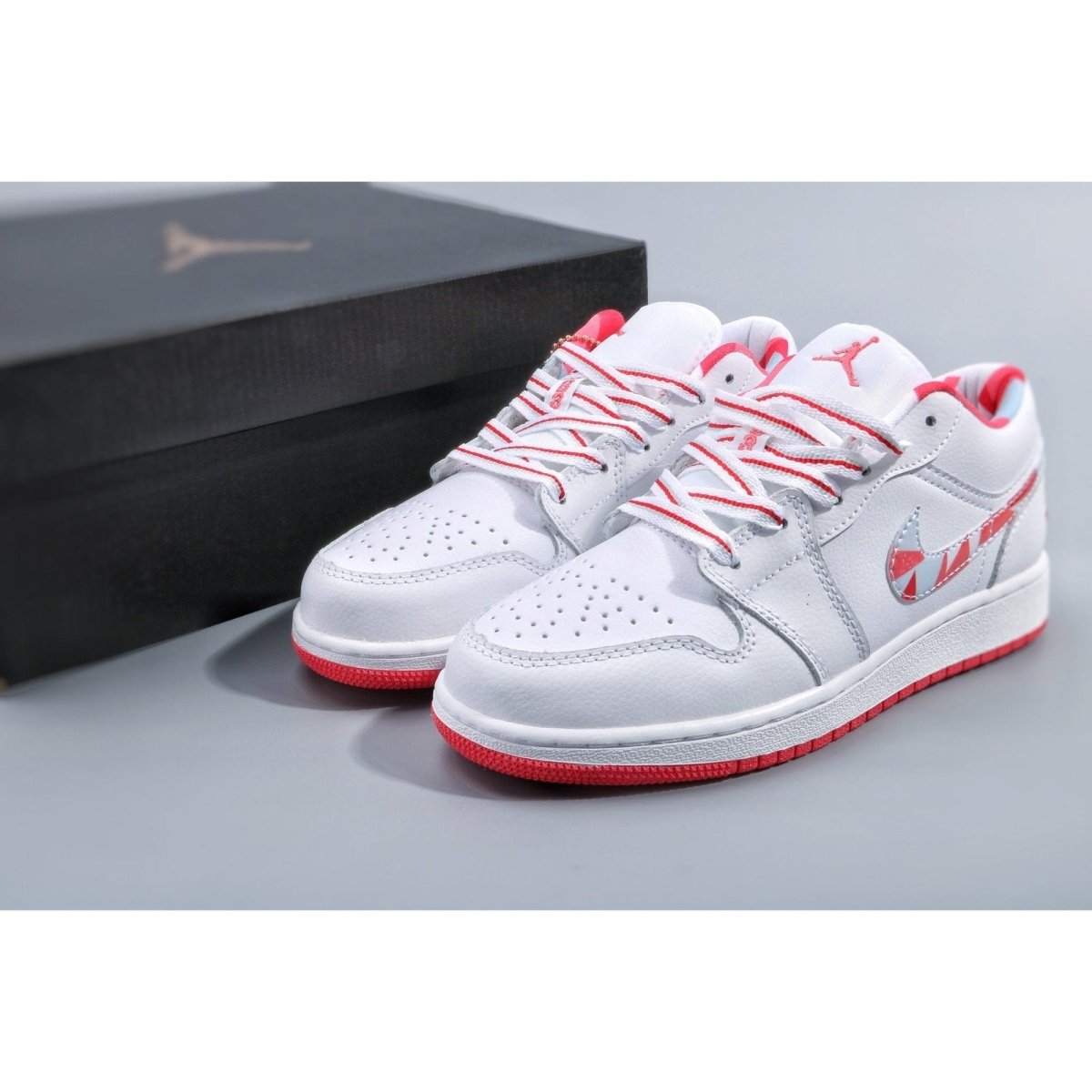 JORDAN 1 Low - Topaz Mist Sneakers - Black Unisex Streetwear Limited Edition