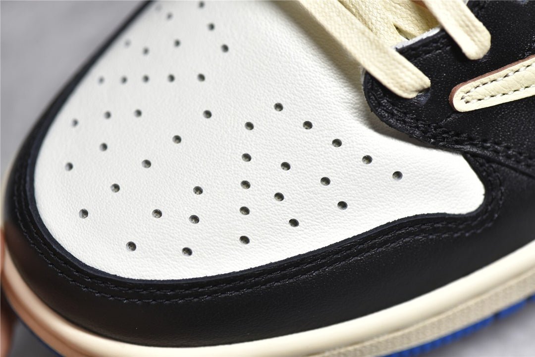 JORDAN 1 Low - Travis Scott Fragment - Black Unisex Streetwear Limited Edition - Introducing the Jordan 1 Low x Travis Scott Fragment: A Fusion of Creative Forces and