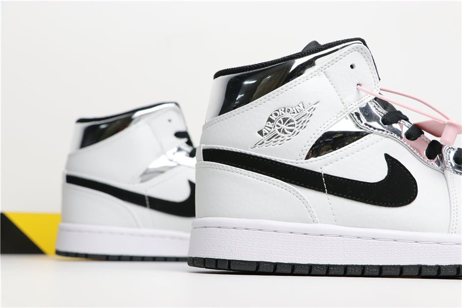 JORDAN 1 Mid - Alternate Think 16 Sneakers - Black Unisex Streetwear Limited Edition