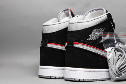 JORDAN 1 Mid - Particle Grey Gym Red Sneakers - Black Unisex Streetwear Limited Edition