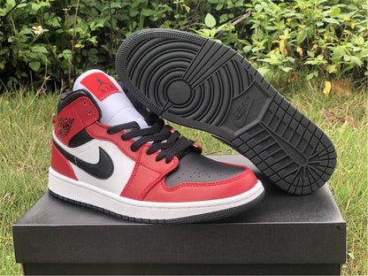 JORDAN 1 Mid - Chicago Toe Sneakers - Black Unisex Streetwear Limited Edition