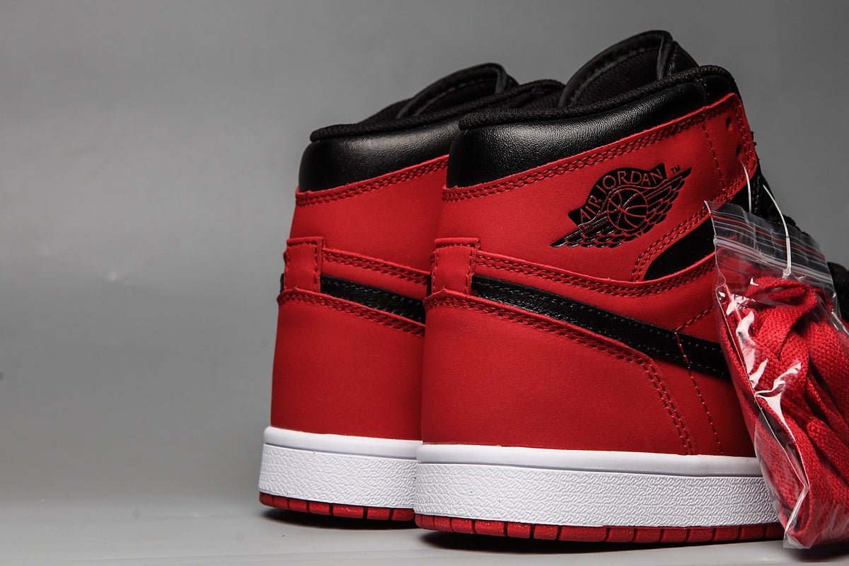 JORDAN 1 Mid - Gym Red Sneakers - Black Unisex Streetwear Limited Edition