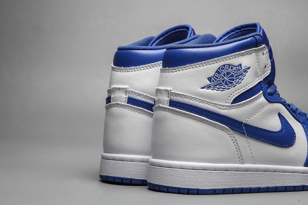 JORDAN 1 Mid - Hyper Royal Sneakers - Black Unisex Streetwear Limited Edition