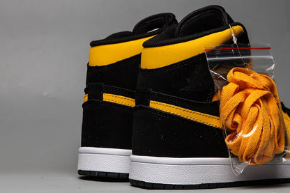 JORDAN 1 Mid - Reverse New Love Sneakers - Black Unisex Streetwear Limited Edition
