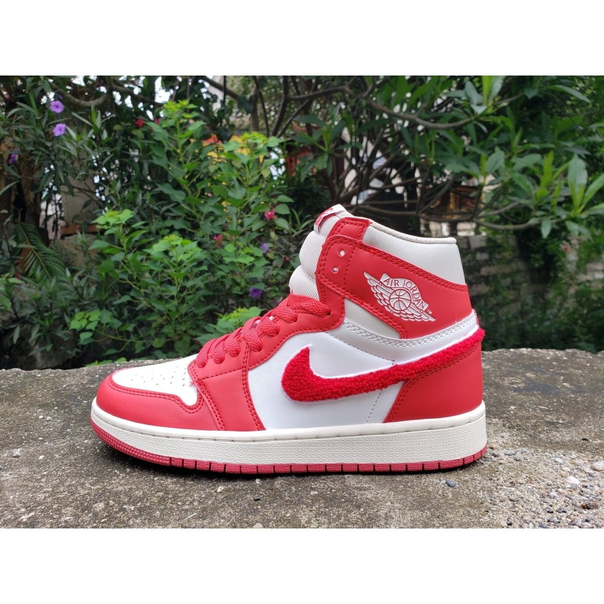 JORDAN 1 Mid - Syracuse Unisex Streetwear Limited Edition