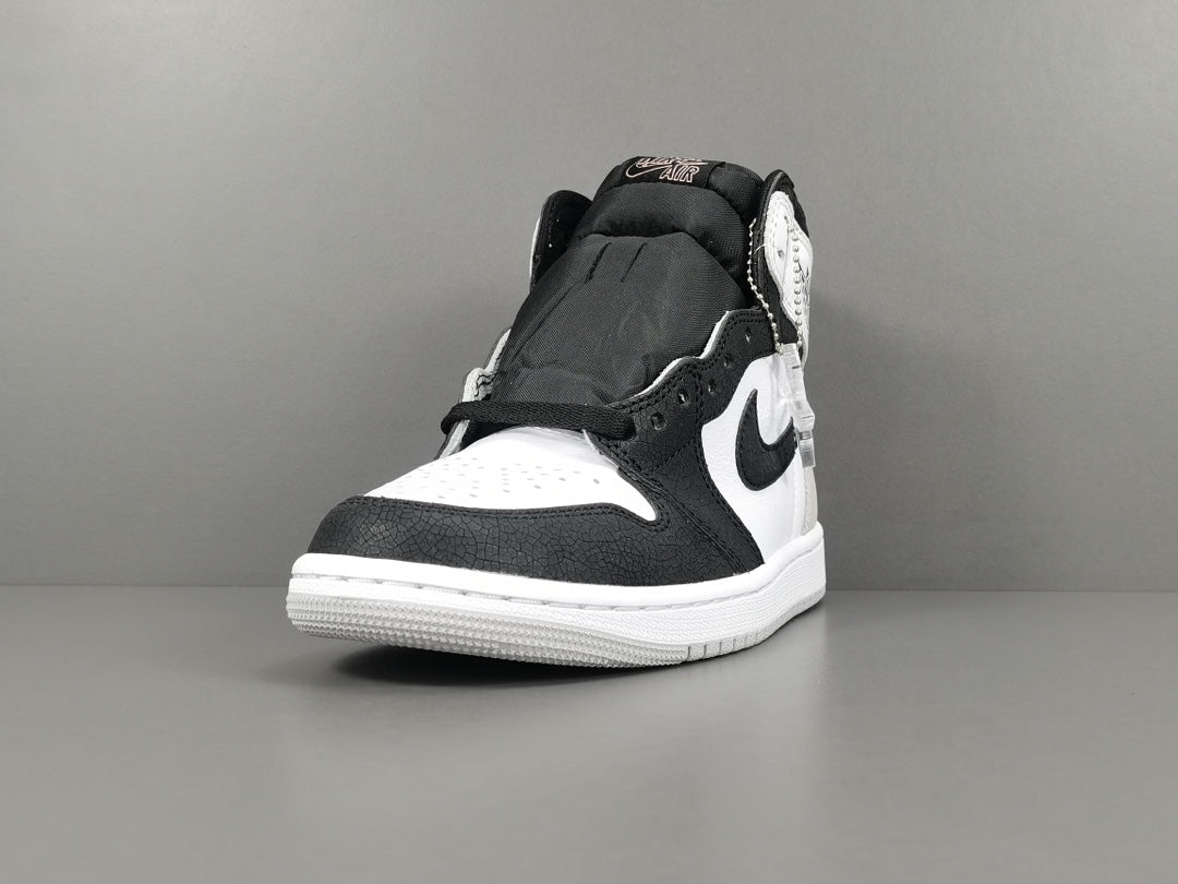 JORDAN 1 Retro High Og - Bleached Coral - Black Unisex Streetwear Limited Edition