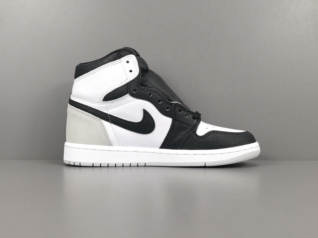 JORDAN 1 Retro High Og - Bleached Coral - Black Unisex Streetwear Limited Edition