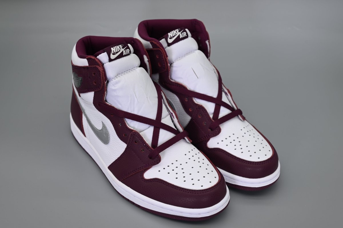 JORDAN 1 Retro High Og - Bordeau - Sneakers - Black Unisex Streetwear Limited Edition
