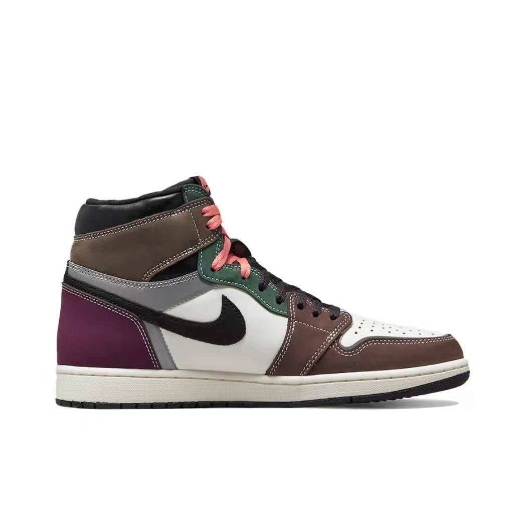 JORDAN 1 Retro High Og - Hand Crafted Sneakers - Black Unisex Streetwear Limited Edition