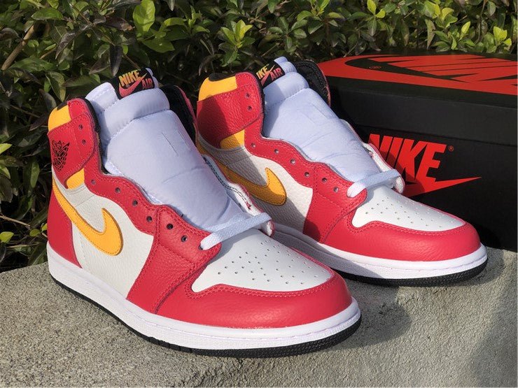 JORDAN 1 Retro High Og - Light Fusion Sneakers - Red Unisex Streetwear Limited Edition