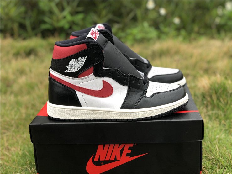 JORDAN 1 Retro High - Gym Red Sneakers - Black Unisex Streetwear Limited Edition