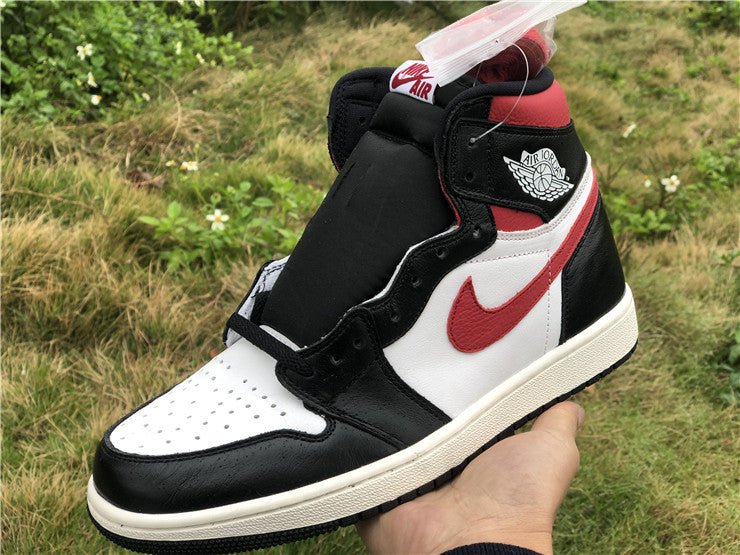 JORDAN 1 Retro High - Gym Red Sneakers - Black Unisex Streetwear Limited Edition