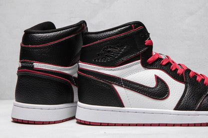 JORDAN 1 Retro High - Bloodline Unisex Streetwear Limited Edition