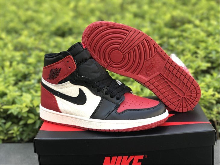 JORDAN 1 Retro High - Bred Toe Sneakers Unisex Streetwear Limited Edition