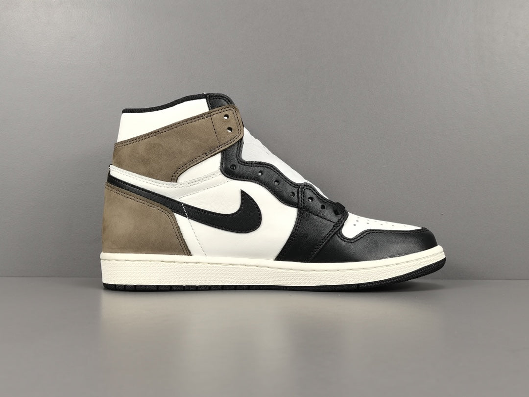 JORDAN 1 Retro High - Dark Mocha Sneakers - Black Unisex Streetwear Limited Edition
