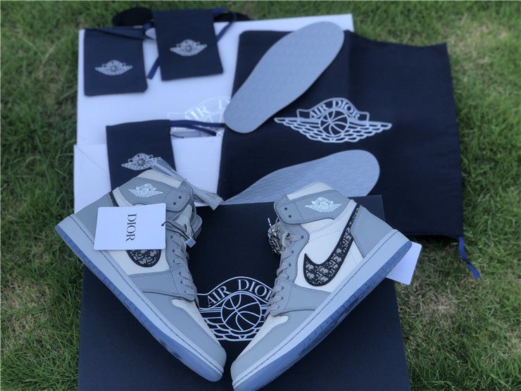 JORDAN 1 Retro High - Dior Sneakers - Black Unisex Streetwear Limited Edition