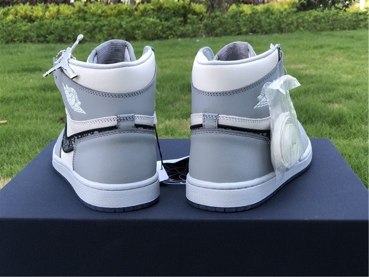 JORDAN 1 Retro High - Dior Sneakers - Black Unisex Streetwear Limited Edition