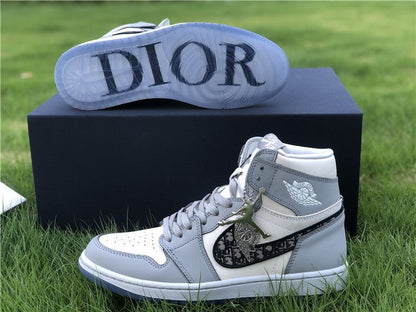 JORDAN 1 Retro High - Dior Sneakers - Black Unisex Streetwear Limited Edition