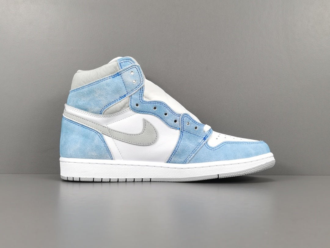 JORDAN 1 Retro High - Hyper Royale Smoke Sneakers - Grey Unisex Streetwear Limited Edition