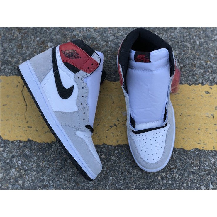JORDAN 1 Retro High - Light Smoke Sneakers - Grey Unisex Streetwear Limited Edition