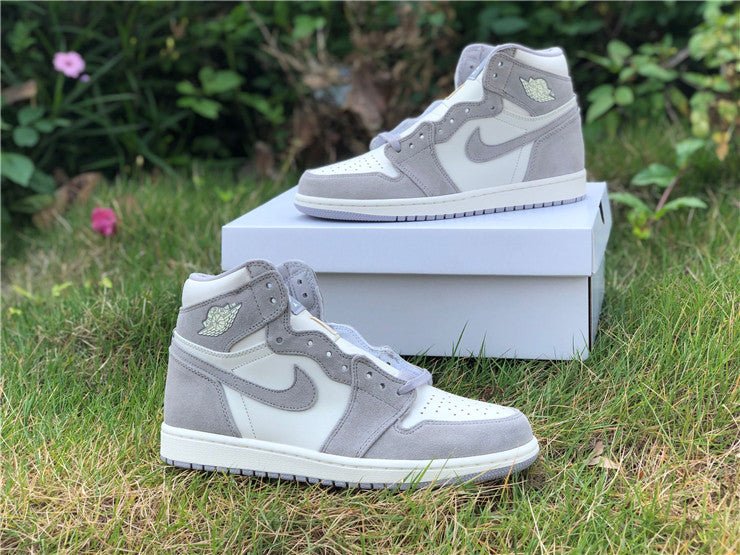 JORDAN 1 Retro High - Pale Ivory Sneakers - Black Unisex Streetwear Limited Edition