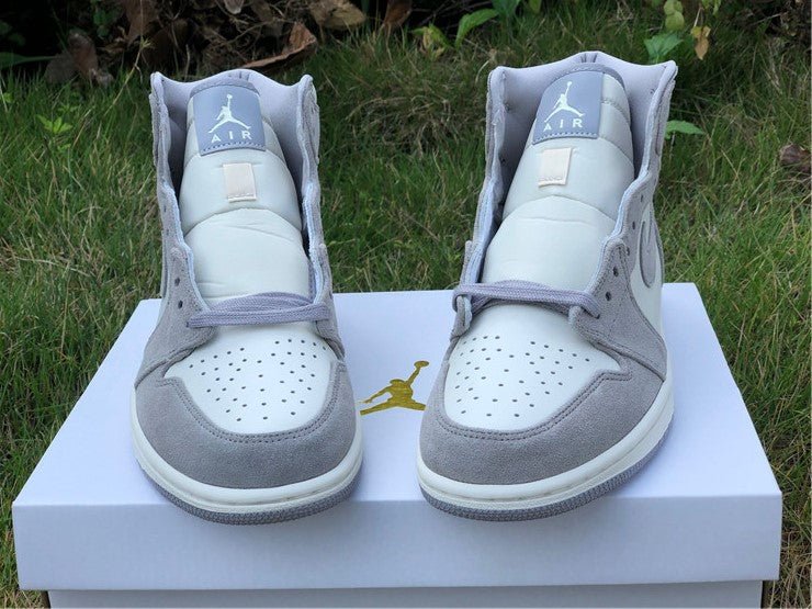 JORDAN 1 Retro High - Pale Ivory Sneakers - Black Unisex Streetwear Limited Edition