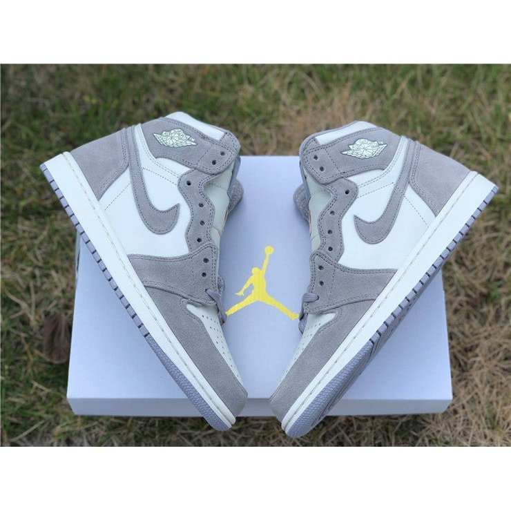 JORDAN 1 Retro High - Pale Ivory Sneakers - Black Unisex Streetwear Limited Edition