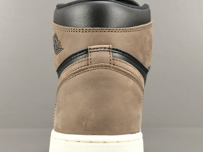 JORDAN 1 Retro High - Palomino - Cream Unisex Streetwear Limited Edition