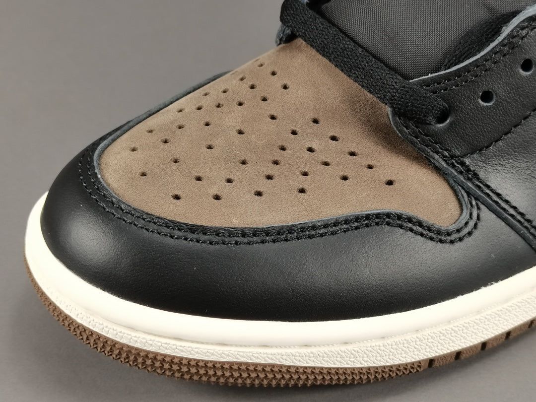 JORDAN 1 Retro High - Palomino - Cream Unisex Streetwear Limited Edition