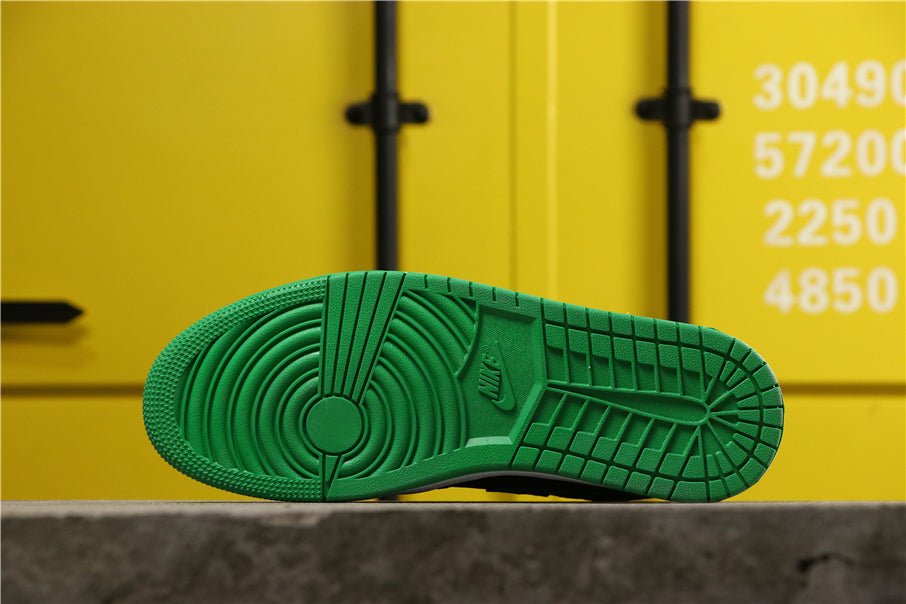 JORDAN 1 Retro High - Pine Green Sneakers - Black Unisex Streetwear Limited Edition