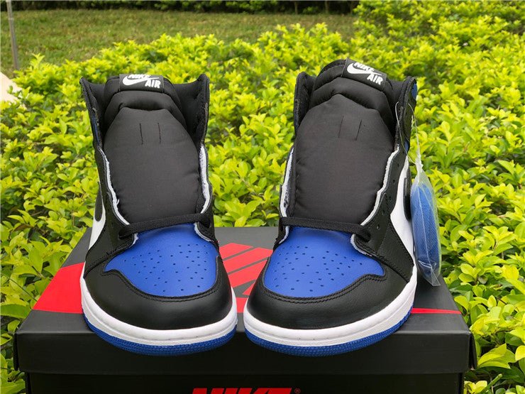 JORDAN 1 Retro High - Royal Toe Sneakers - Black Unisex Streetwear Limited Edition