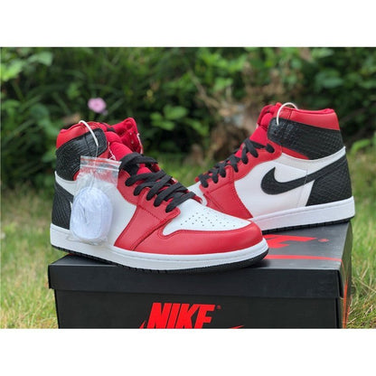 JORDAN 1 Retro High - Satin Snake Chicago Sneakers - Black Unisex Streetwear Limited Edition