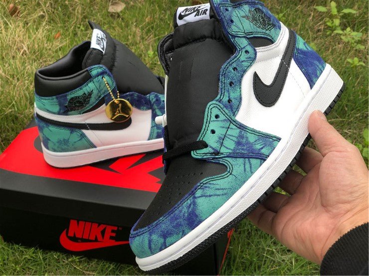 JORDAN 1 Retro High - Tie Dye Sneakers - Black Unisex Streetwear Limited Edition