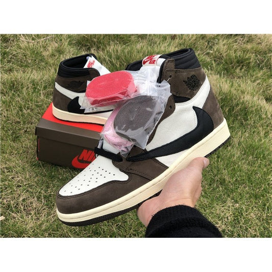 JORDAN 1 Retro High - Travis Scott Sneakers Unisex Streetwear Limited Edition - Introducing the highly coveted Jordan 1 Retro High x Travis Scott sneakers, where iconic design