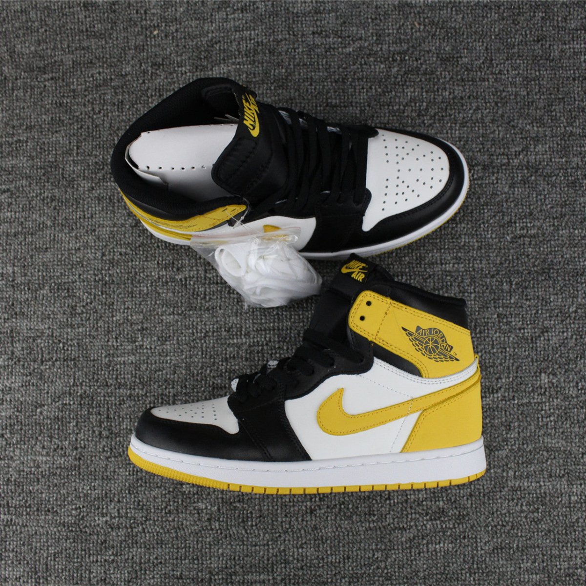 JORDAN 1 Retro High - Ochre Sneakers - Yellow Unisex Streetwear Limited Edition